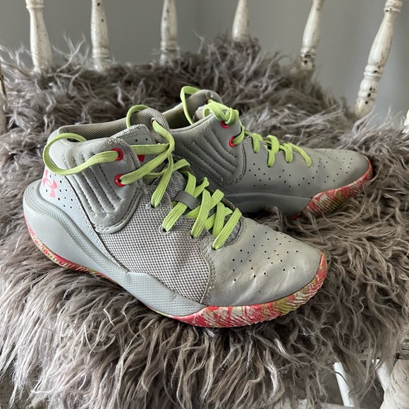 Boys Under Armour Gray pink/lime sneakers - size 1.5Y - Picture 3 of 6